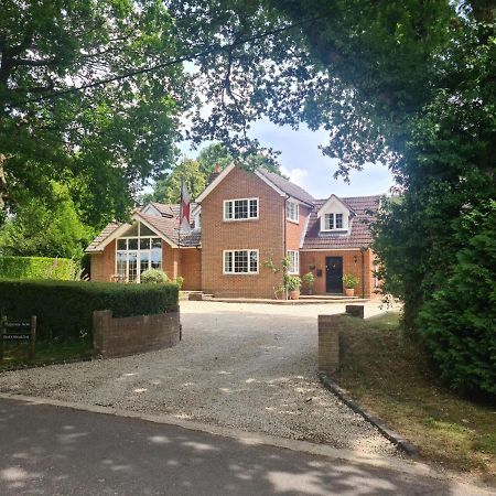 Ha'Penny Acre Bed & Breakfast Sherfield English Екстериор снимка