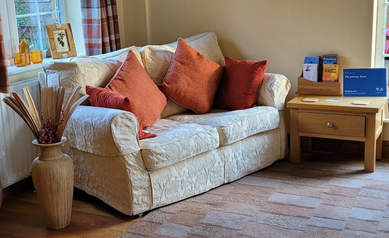Ha'Penny Acre Bed & Breakfast Sherfield English Екстериор снимка