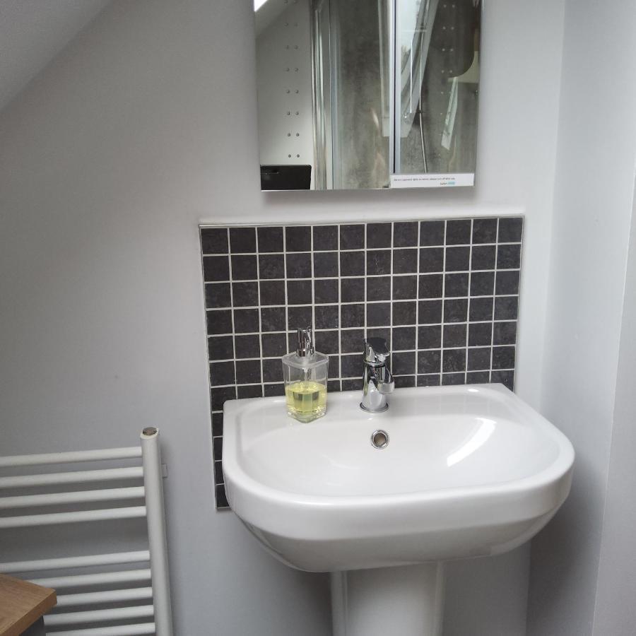 Ha'Penny Acre Bed & Breakfast Sherfield English Екстериор снимка