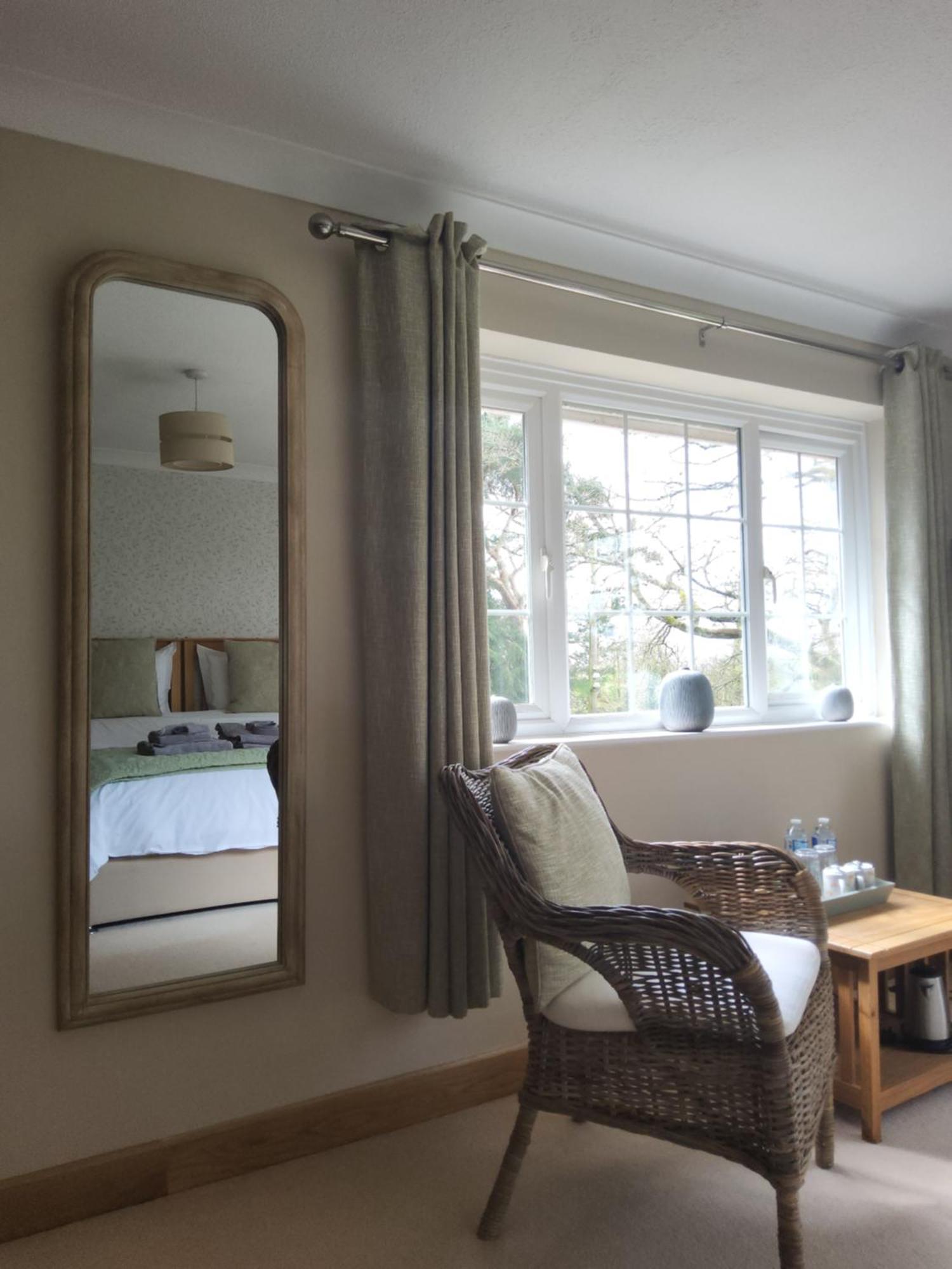 Ha'Penny Acre Bed & Breakfast Sherfield English Екстериор снимка