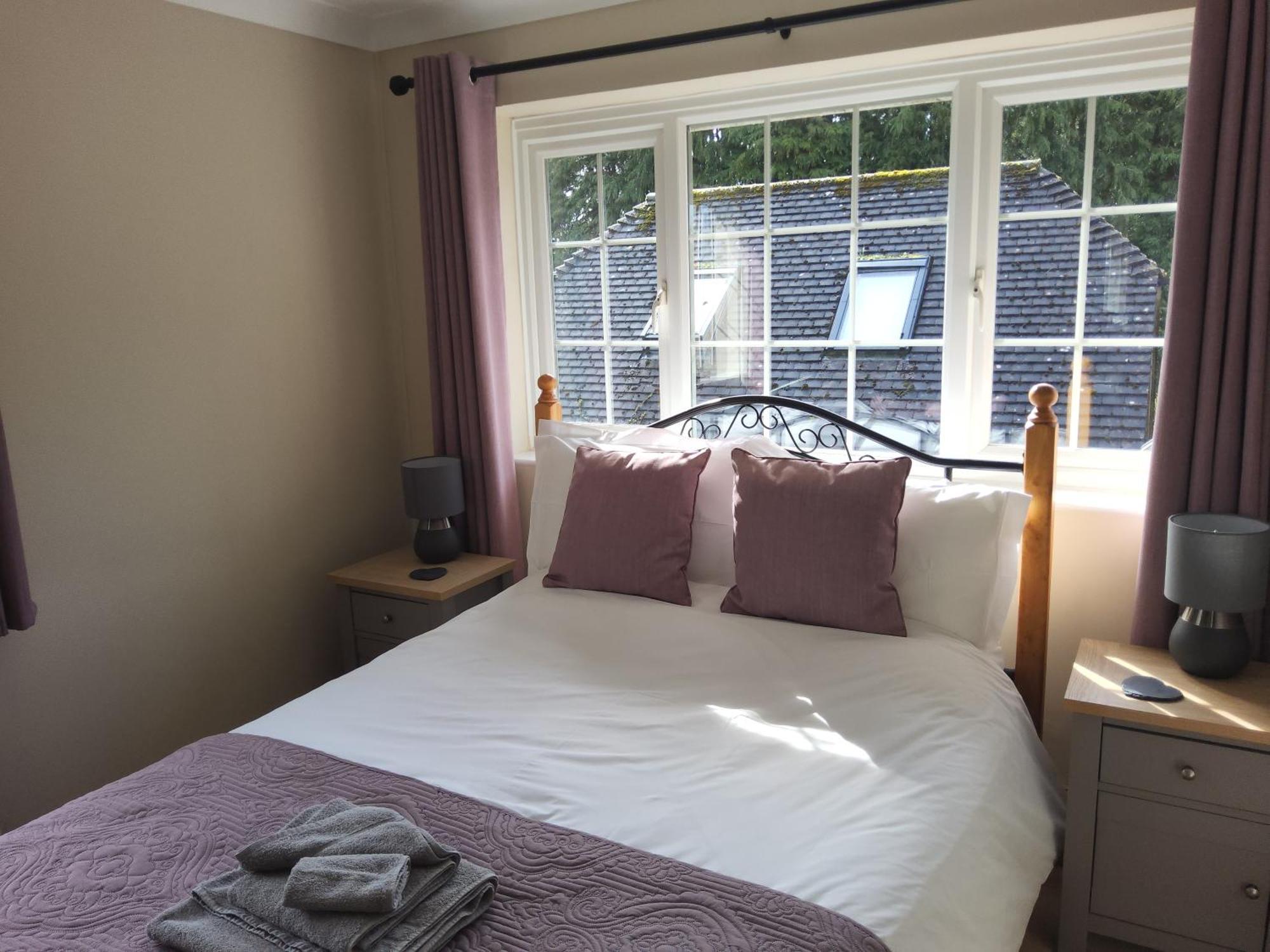 Ha'Penny Acre Bed & Breakfast Sherfield English Екстериор снимка