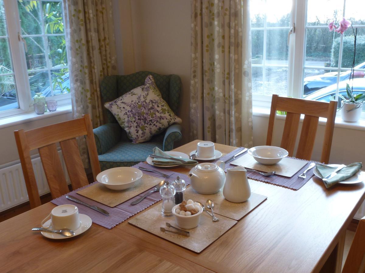 Ha'Penny Acre Bed & Breakfast Sherfield English Екстериор снимка